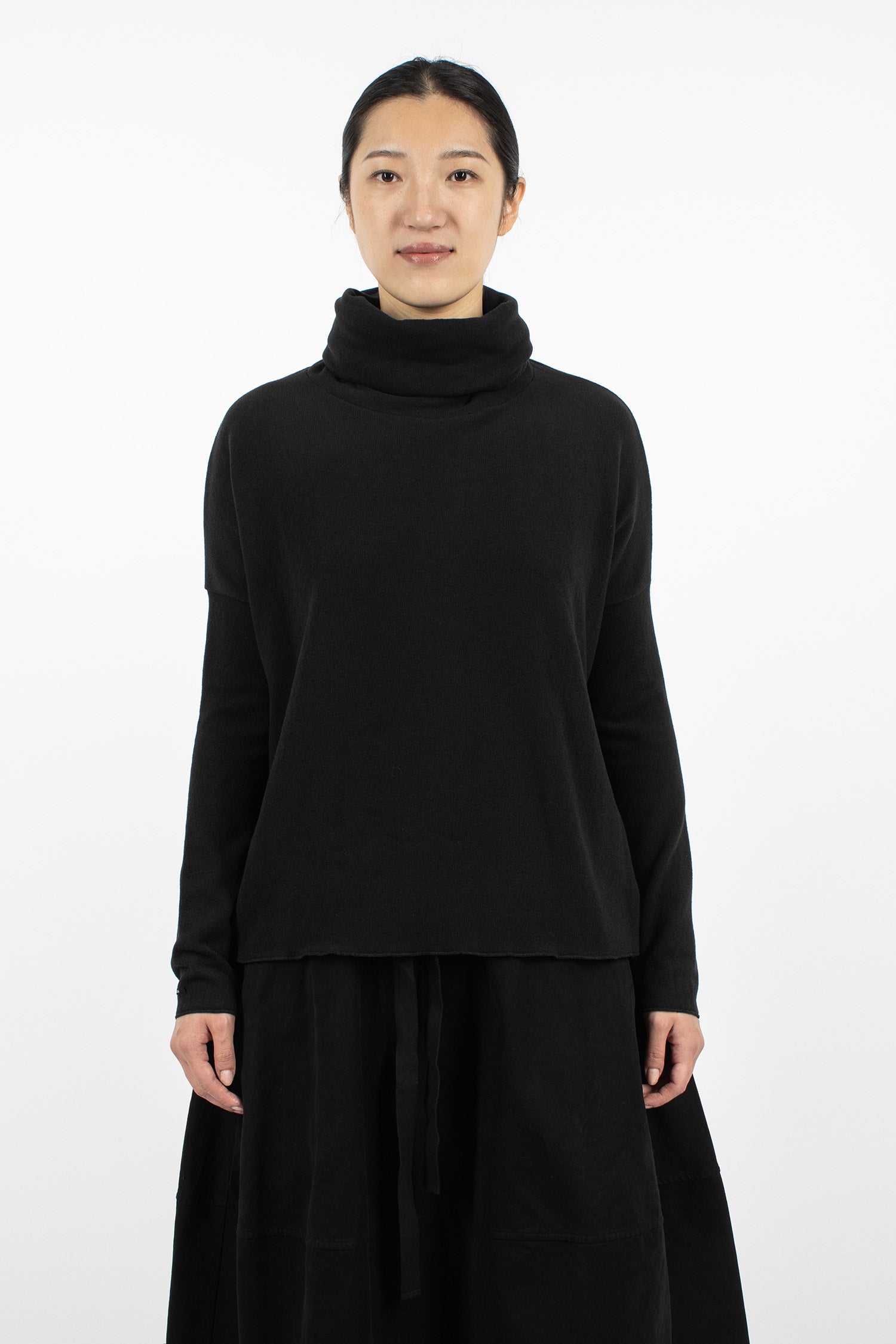 1932 Turtleneck Black
