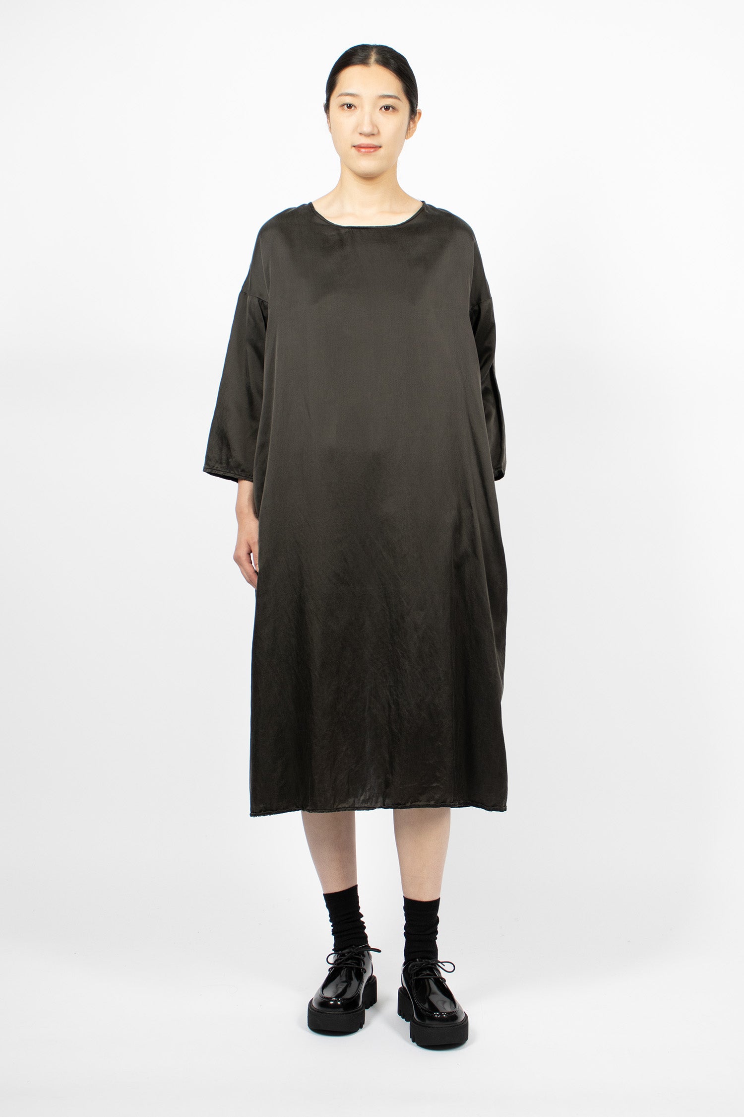 31_229 Simple Silk Dress Brown