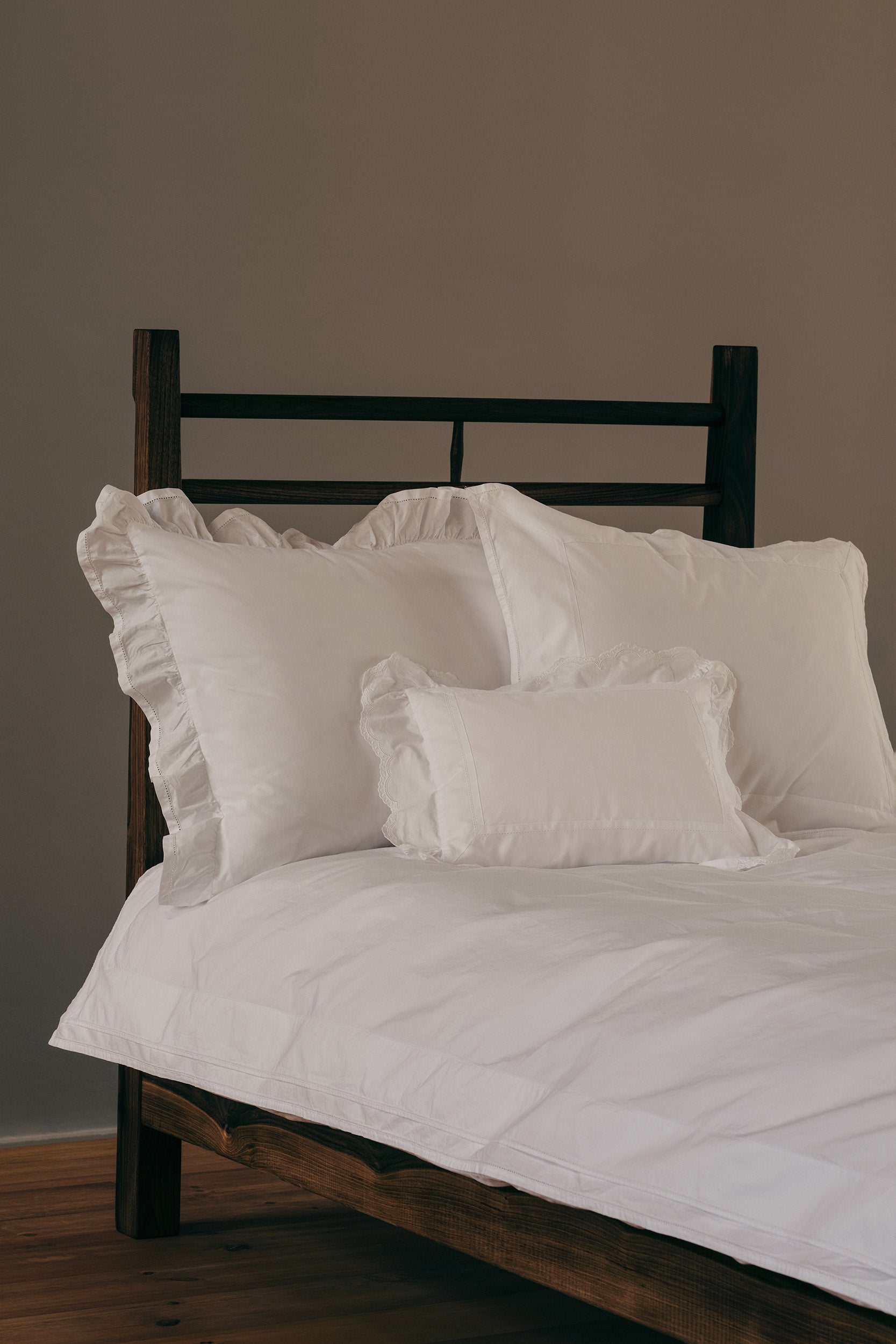 Broderie Anglaise Elodie Pillowcase Broken White