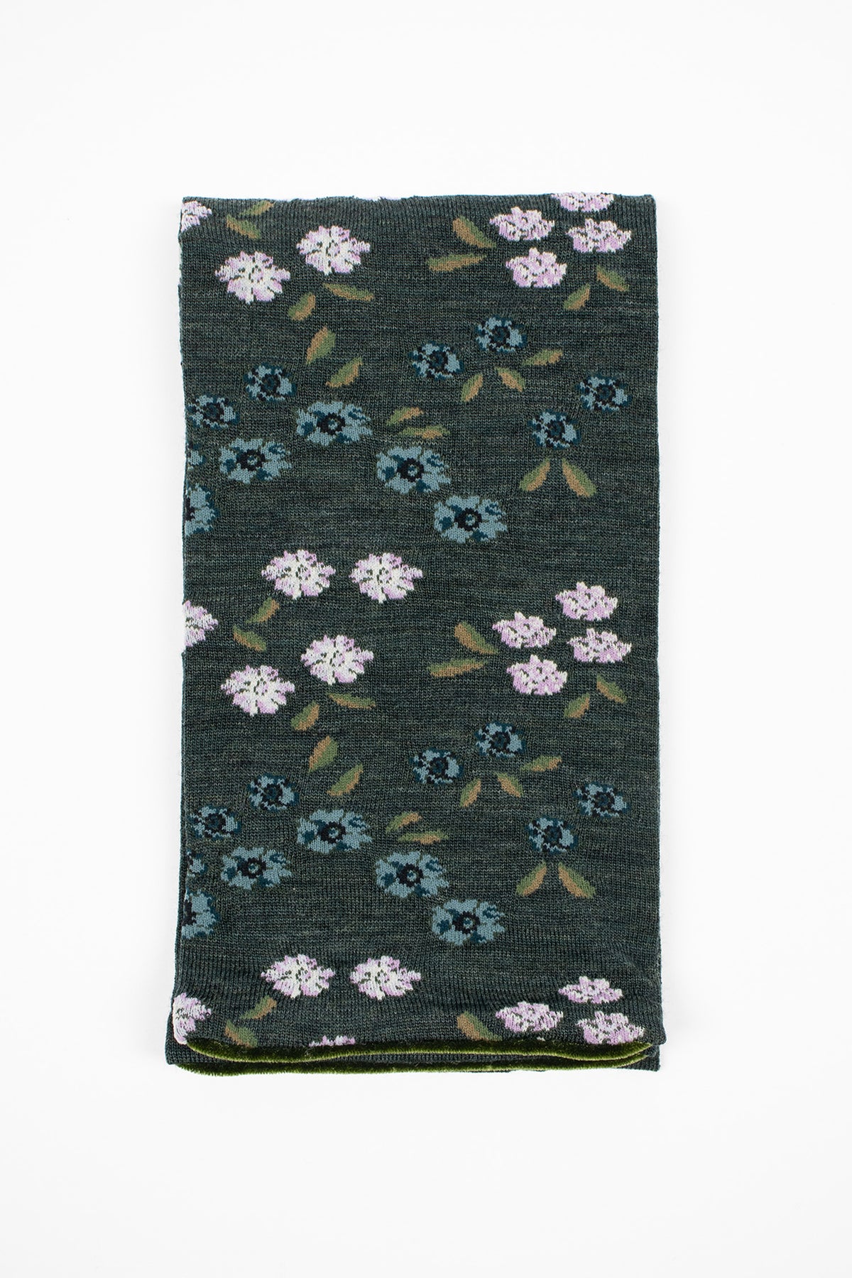 M77-825 Floral Muffler Green
