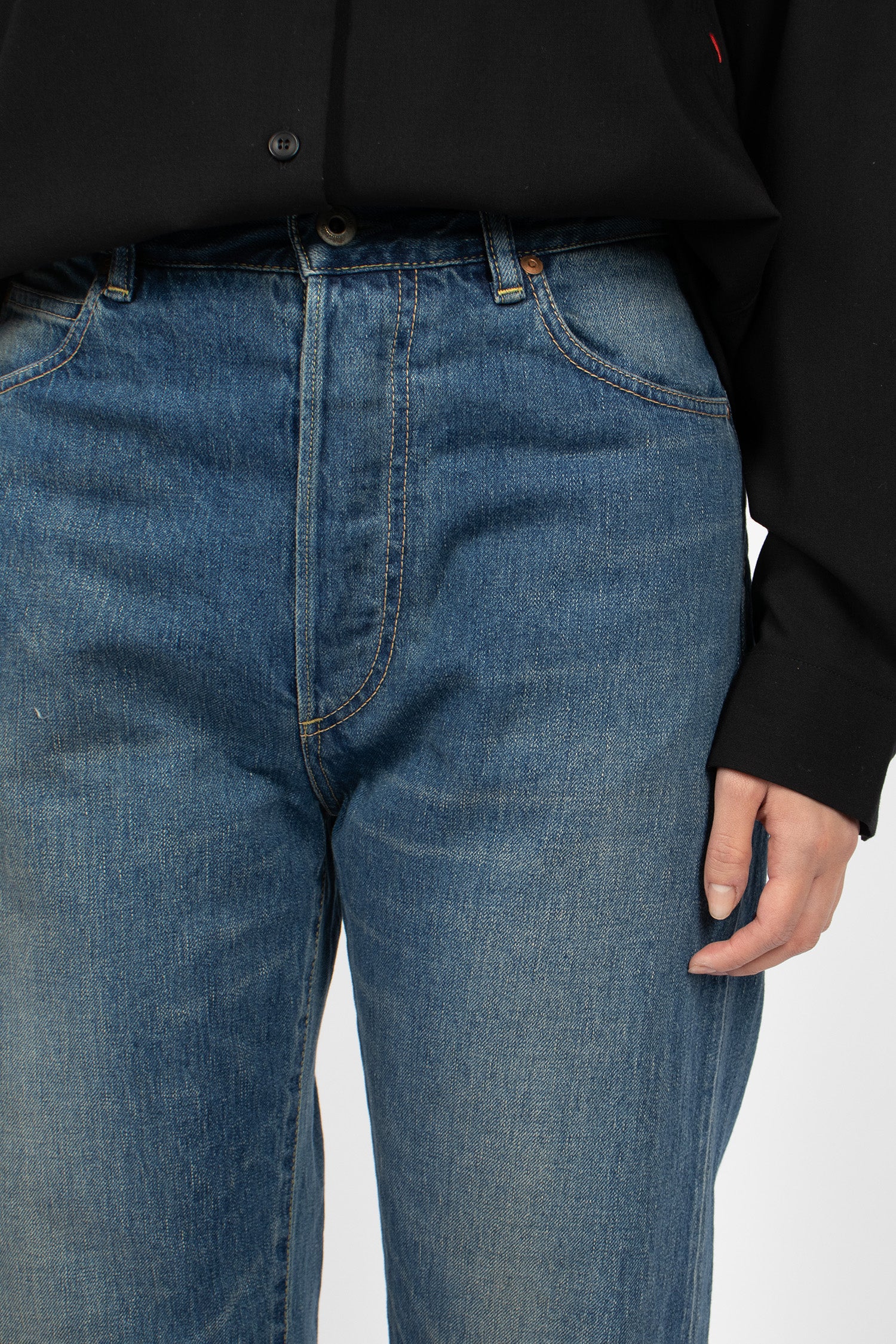 WP04 Selvedge Monroe Jean Dark Distress