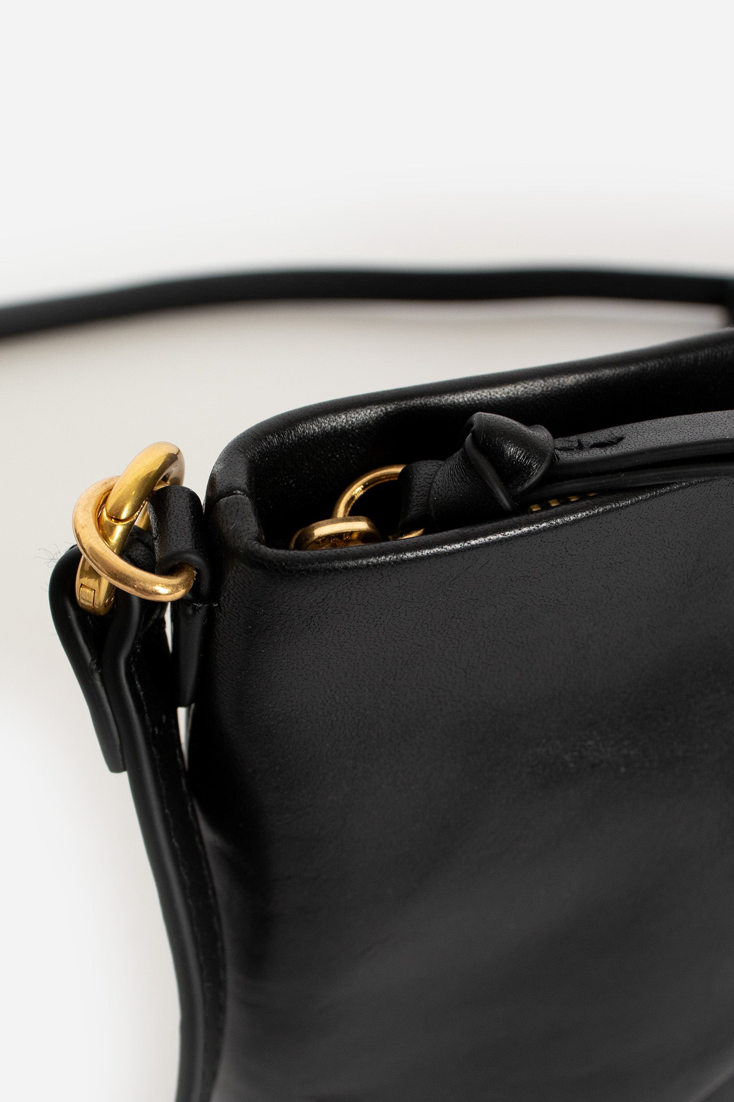 Leather Crossbody Pouch Black