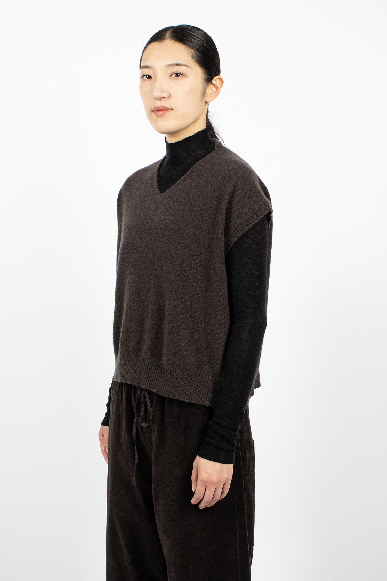 4433 Cashmere Vest Chocolate