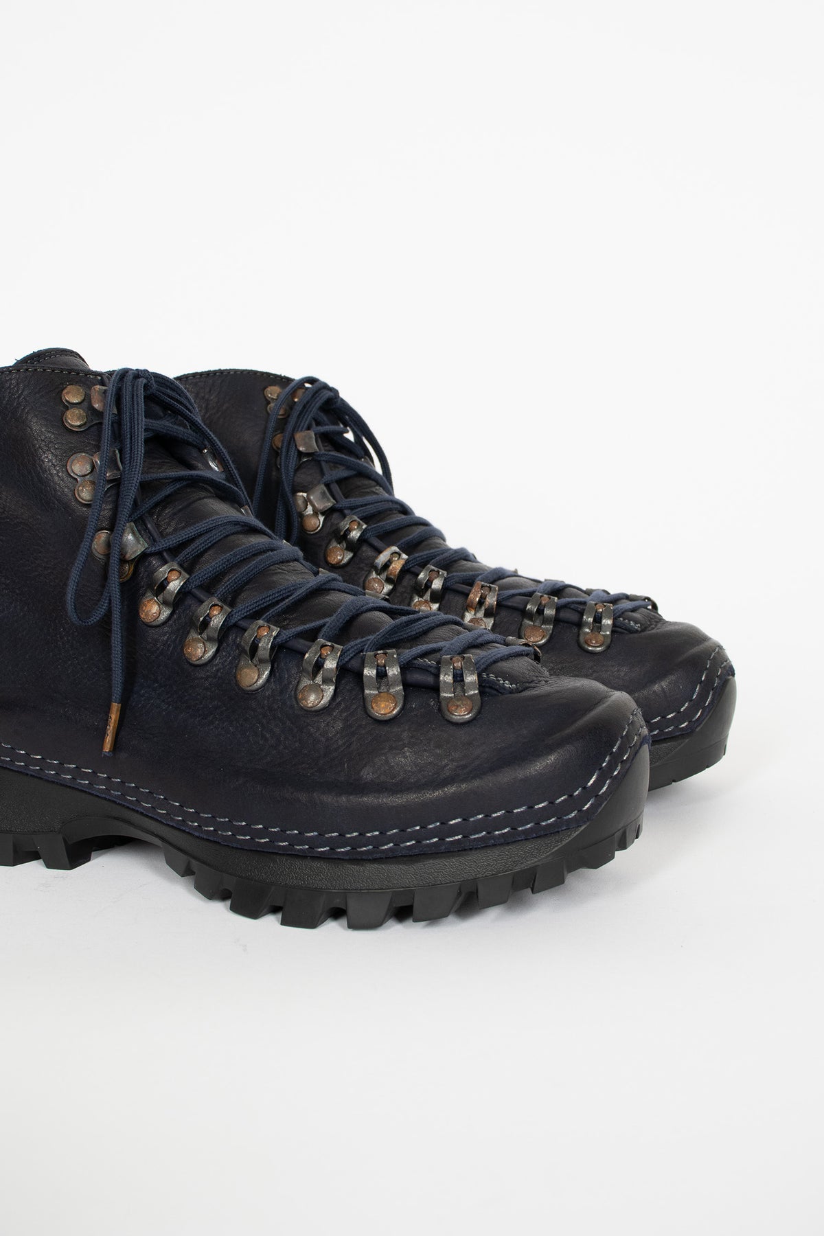 VS19 Full Grain Mountain Boots CV185T