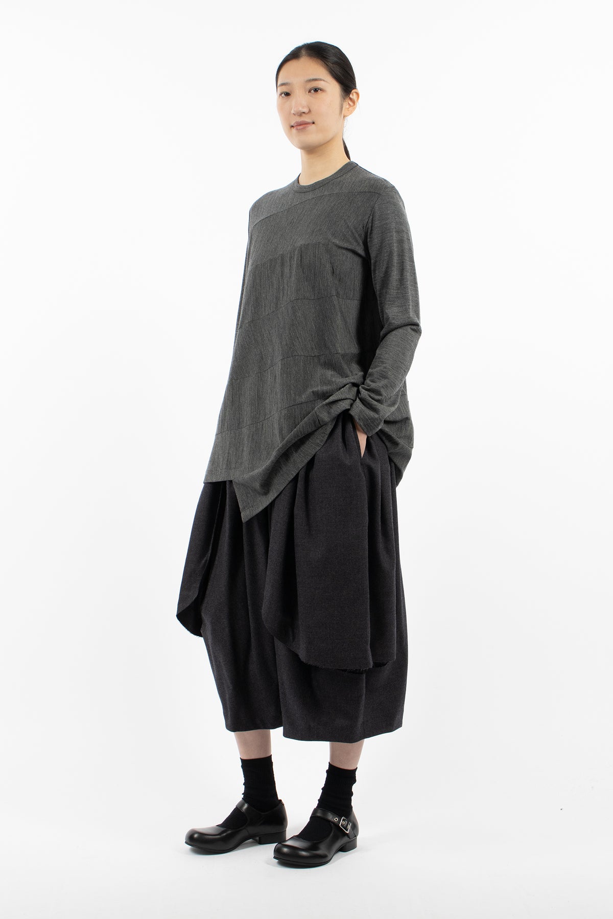 Gathered Wool Saxony Pants Charcoal Grey