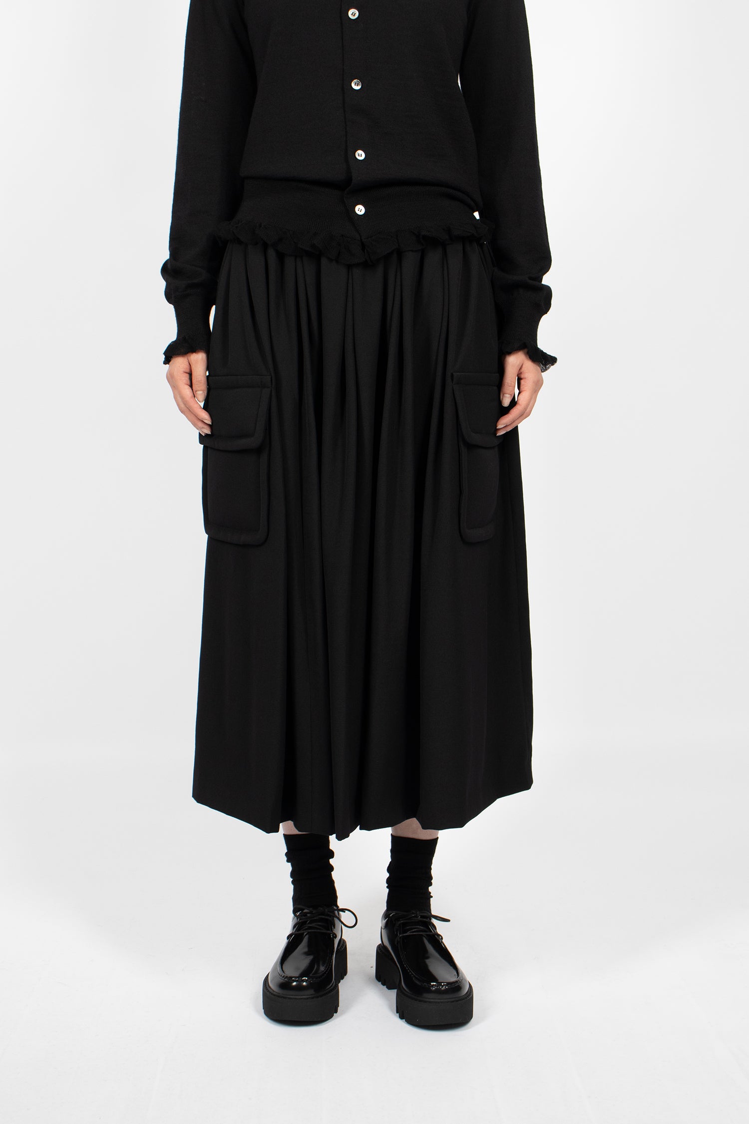Padded Pocket Pleated Skirt Black