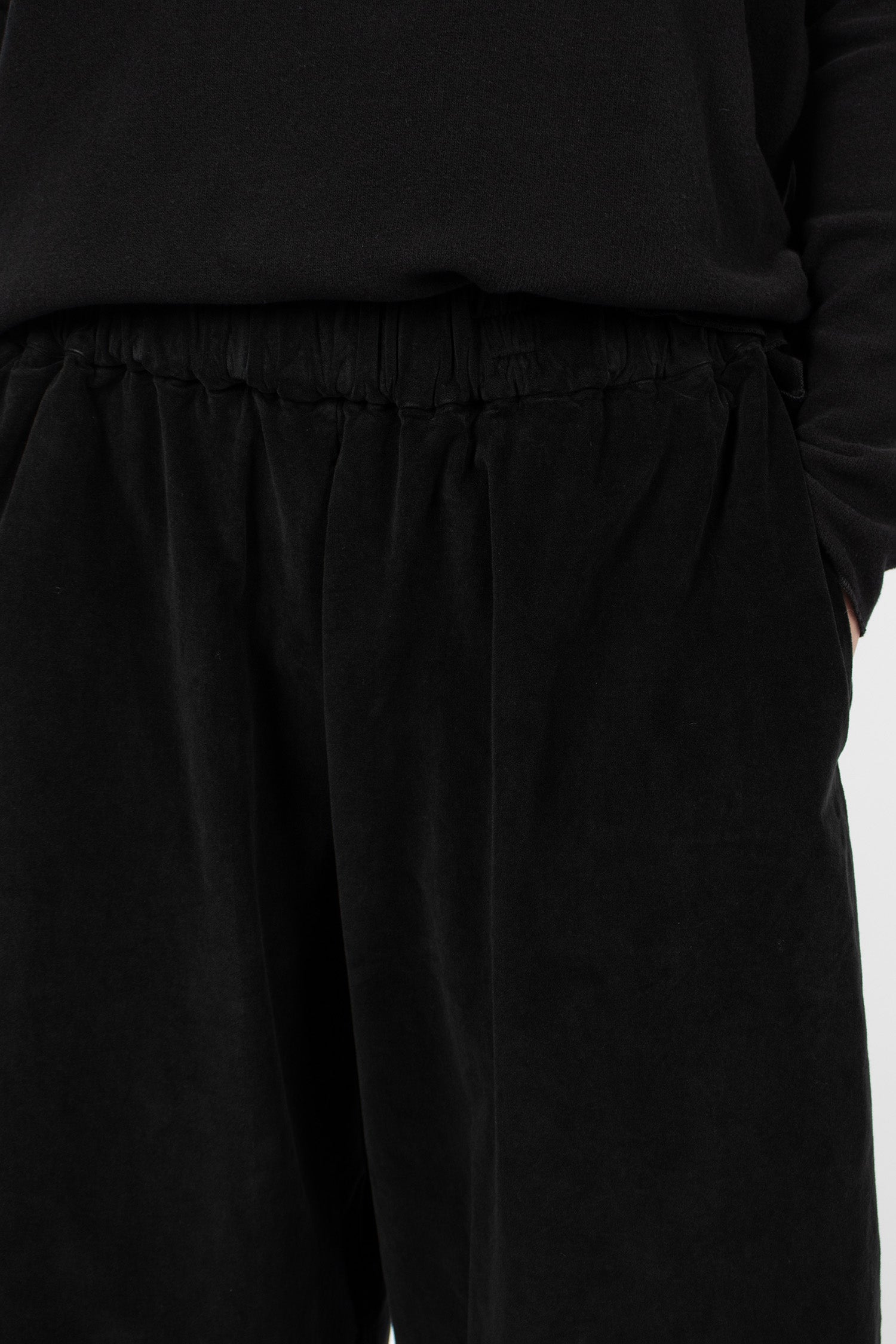 23_260 Velvet Wide Trousers Black