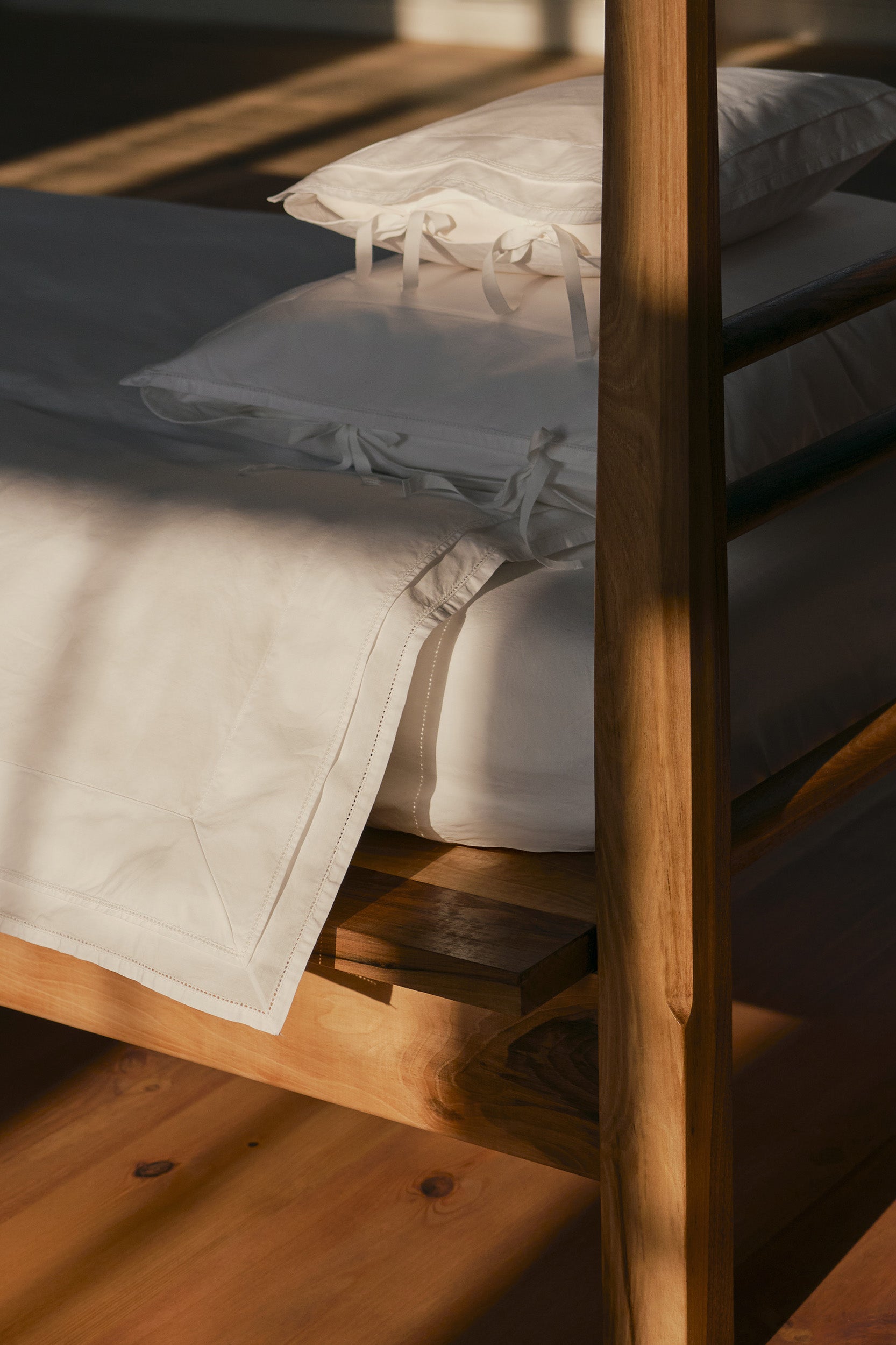 Broderie Anglaise Perle Double Duvet Cover Broken White