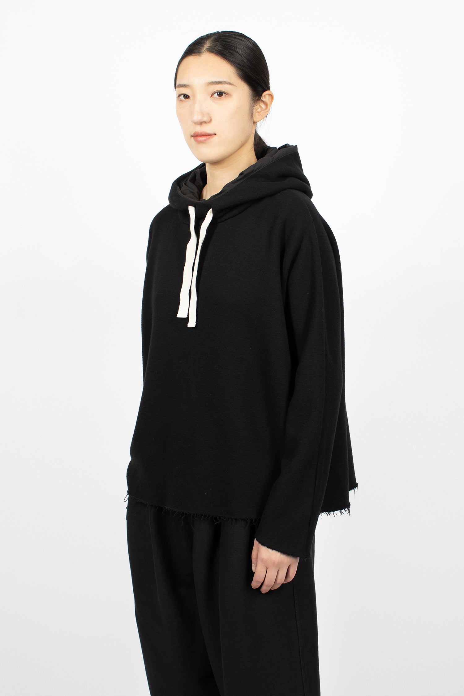 40_248 Soft Hoodie Black