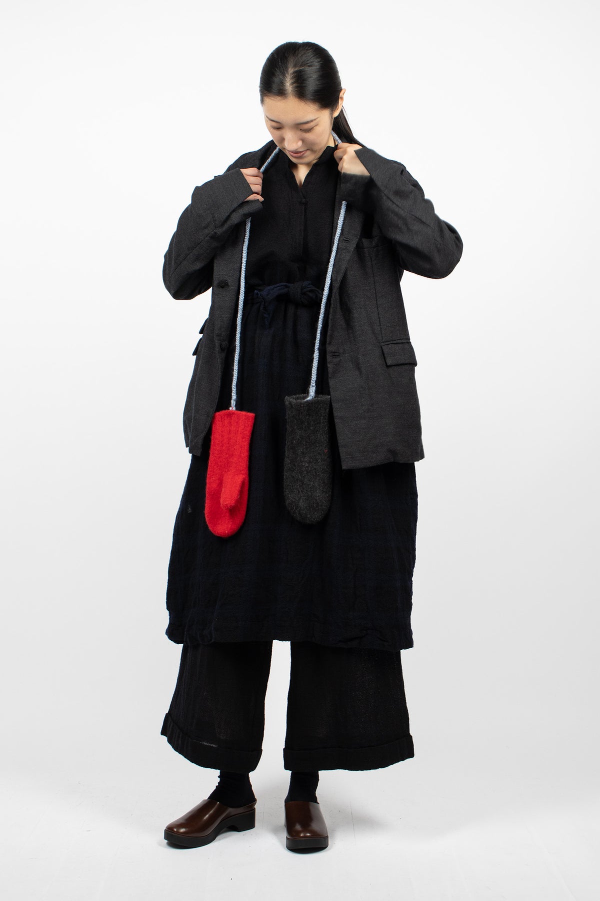 Wool Felt Braid Gloves Anthracite/Red