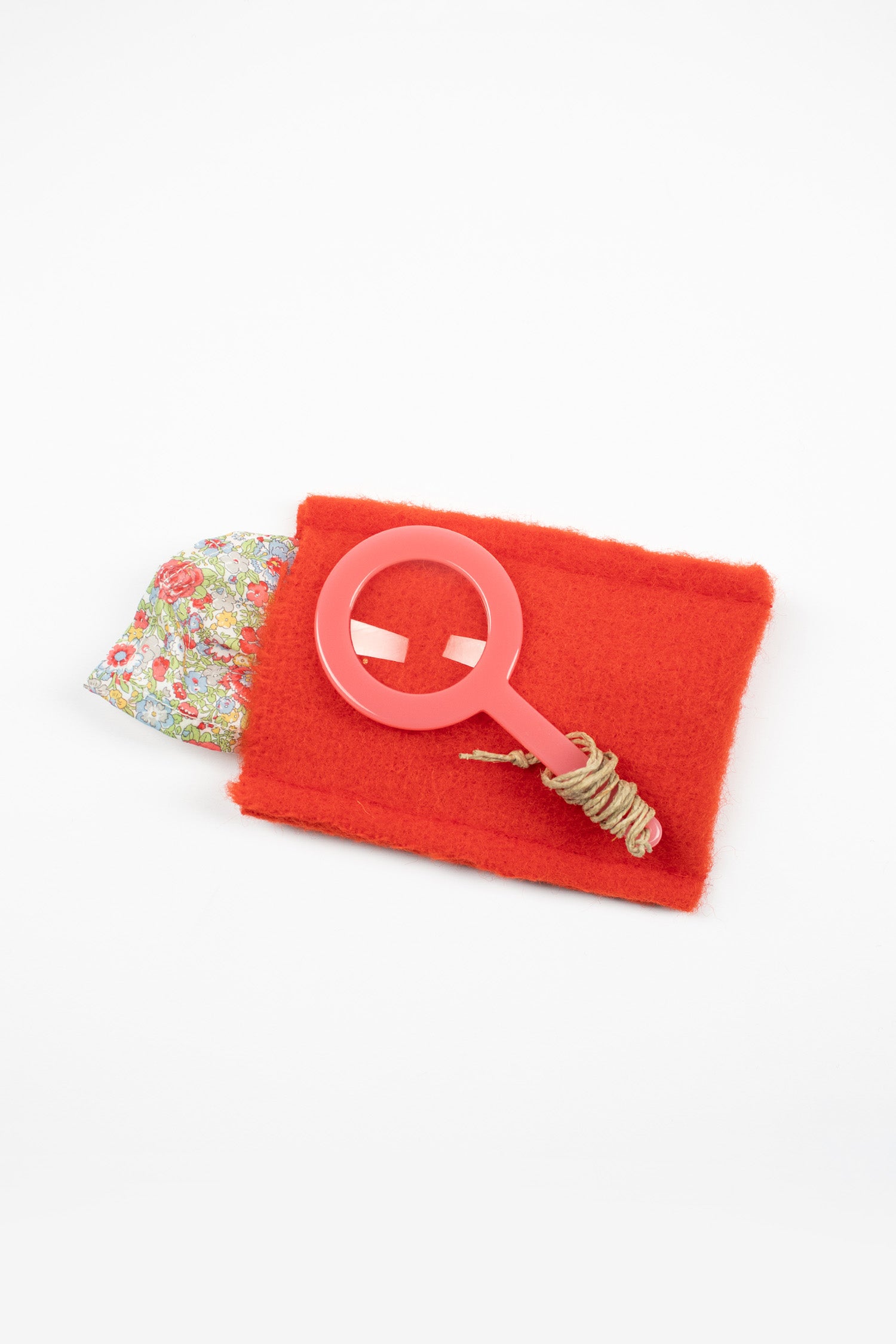 Magnifying Glass Pendant Rose