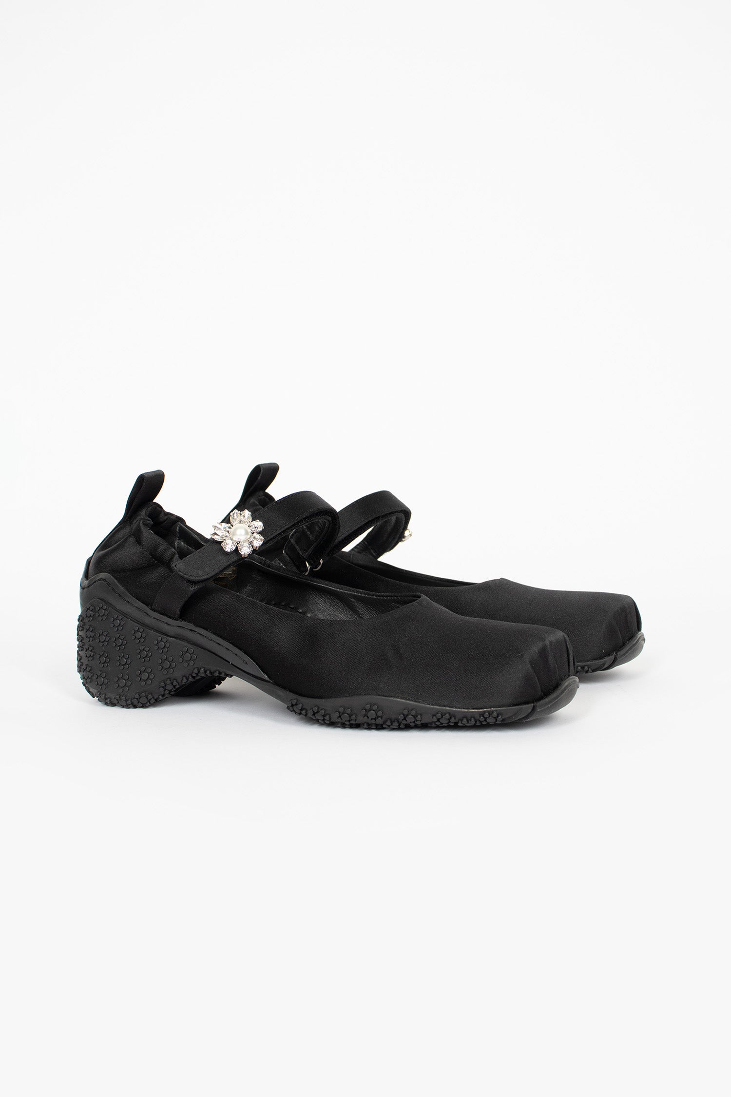 Embellished Ballet Runner Black/Pearl/Clear