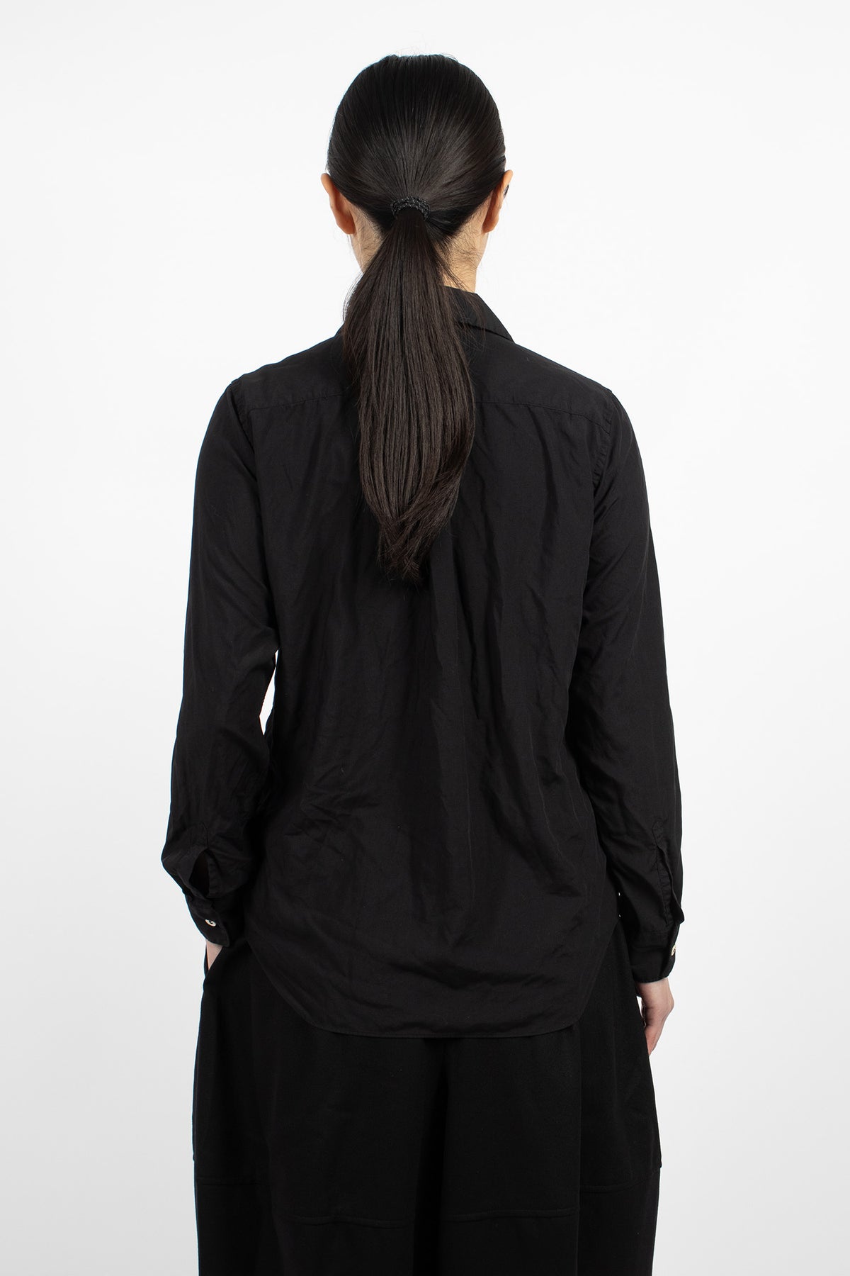 Round Collar Panel Blouse Black