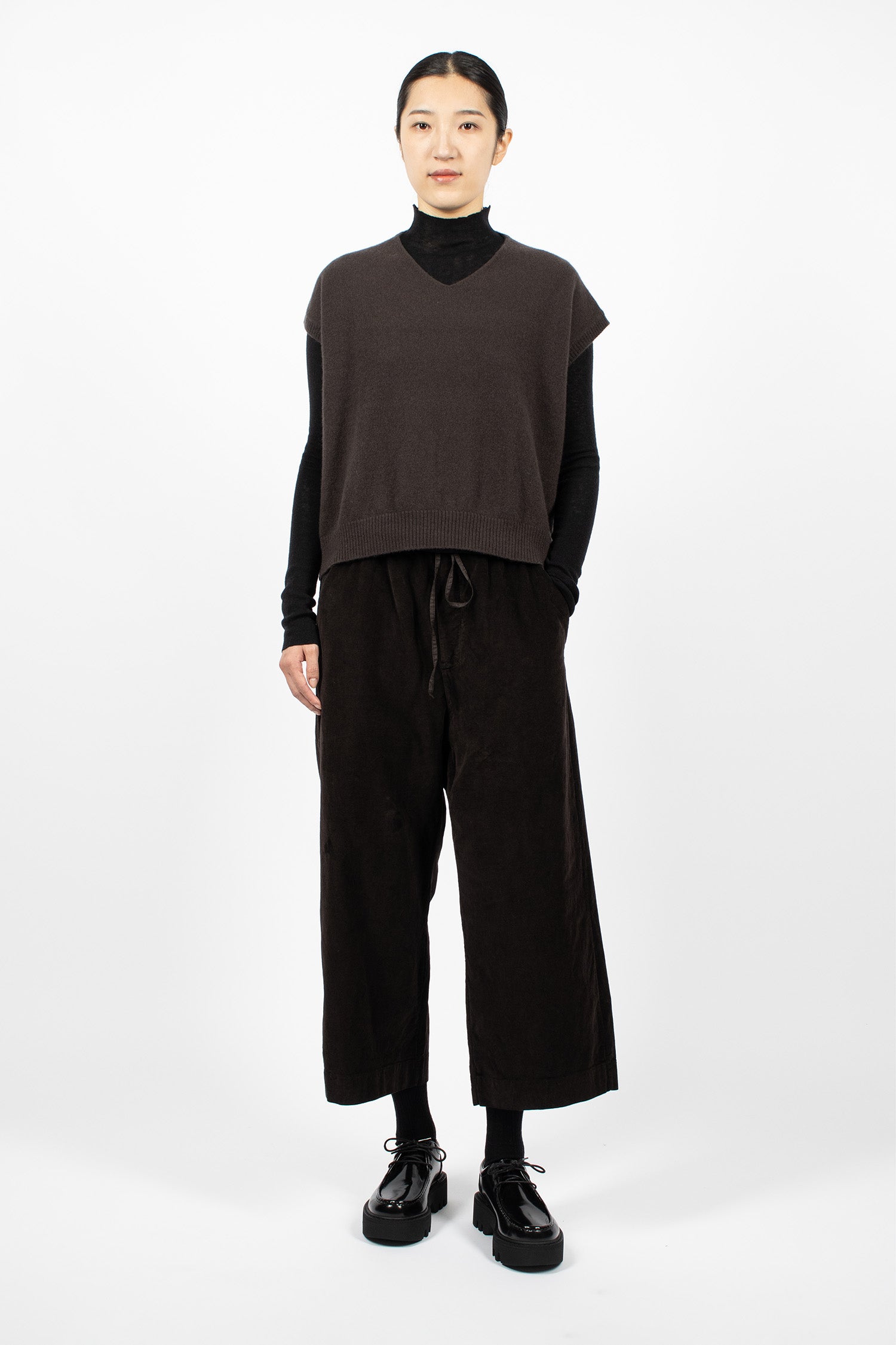 4433 Cashmere Vest Chocolate