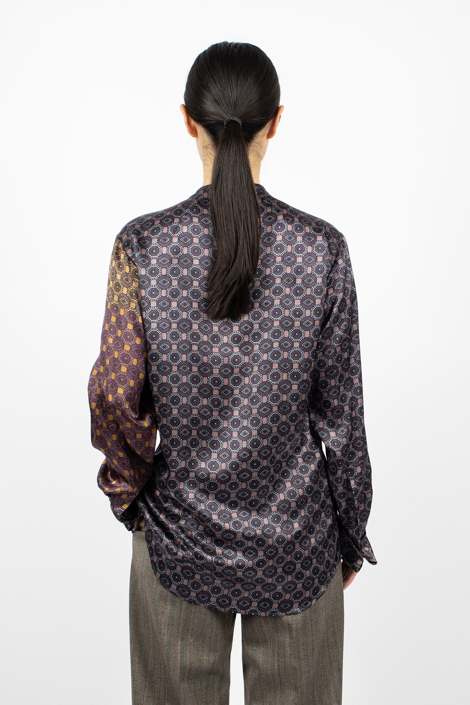 Silk Pussy-Bow Shirt Dessin C