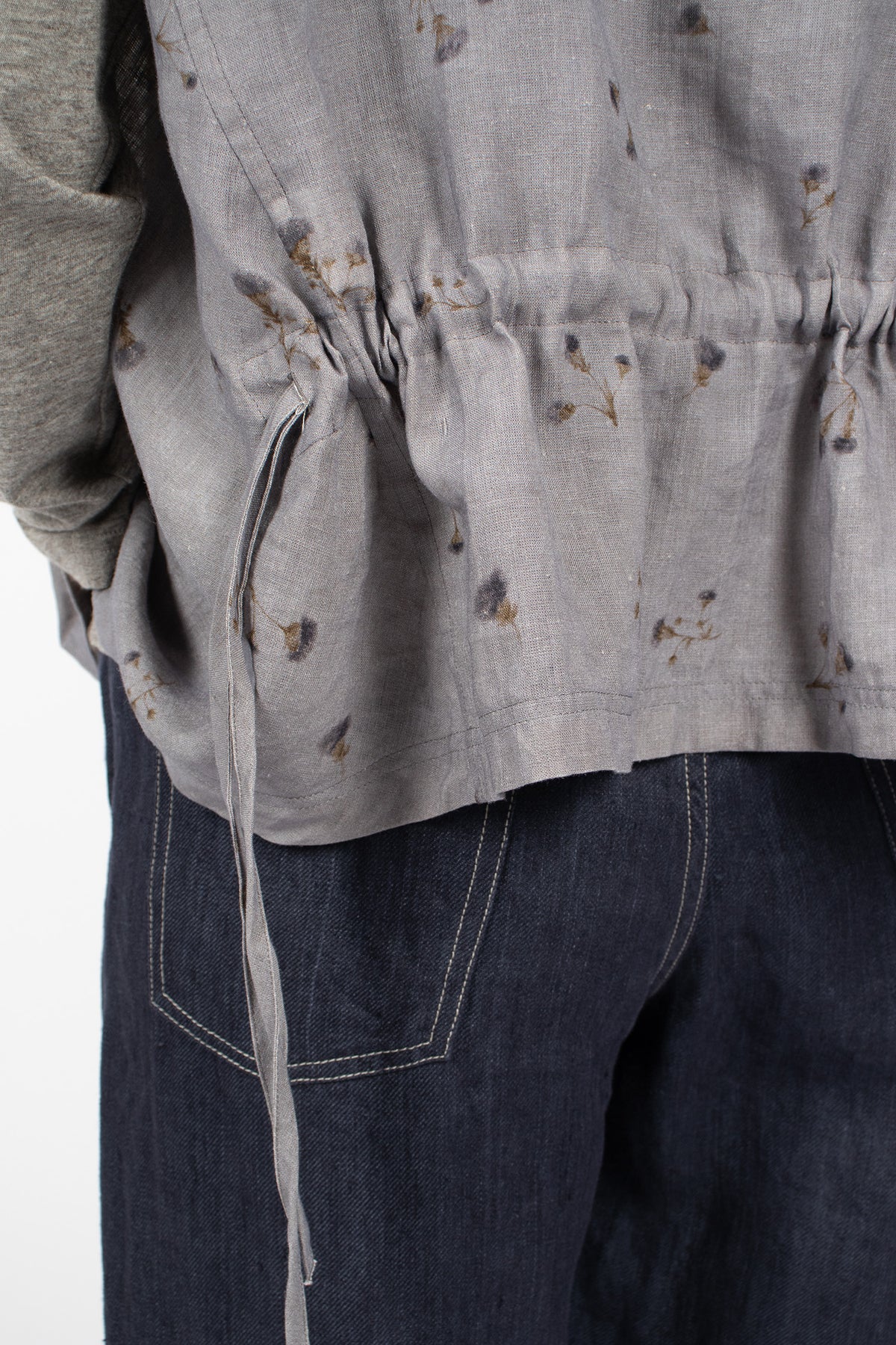 Wildflower Print Sleeveless Blouse Grey Blue