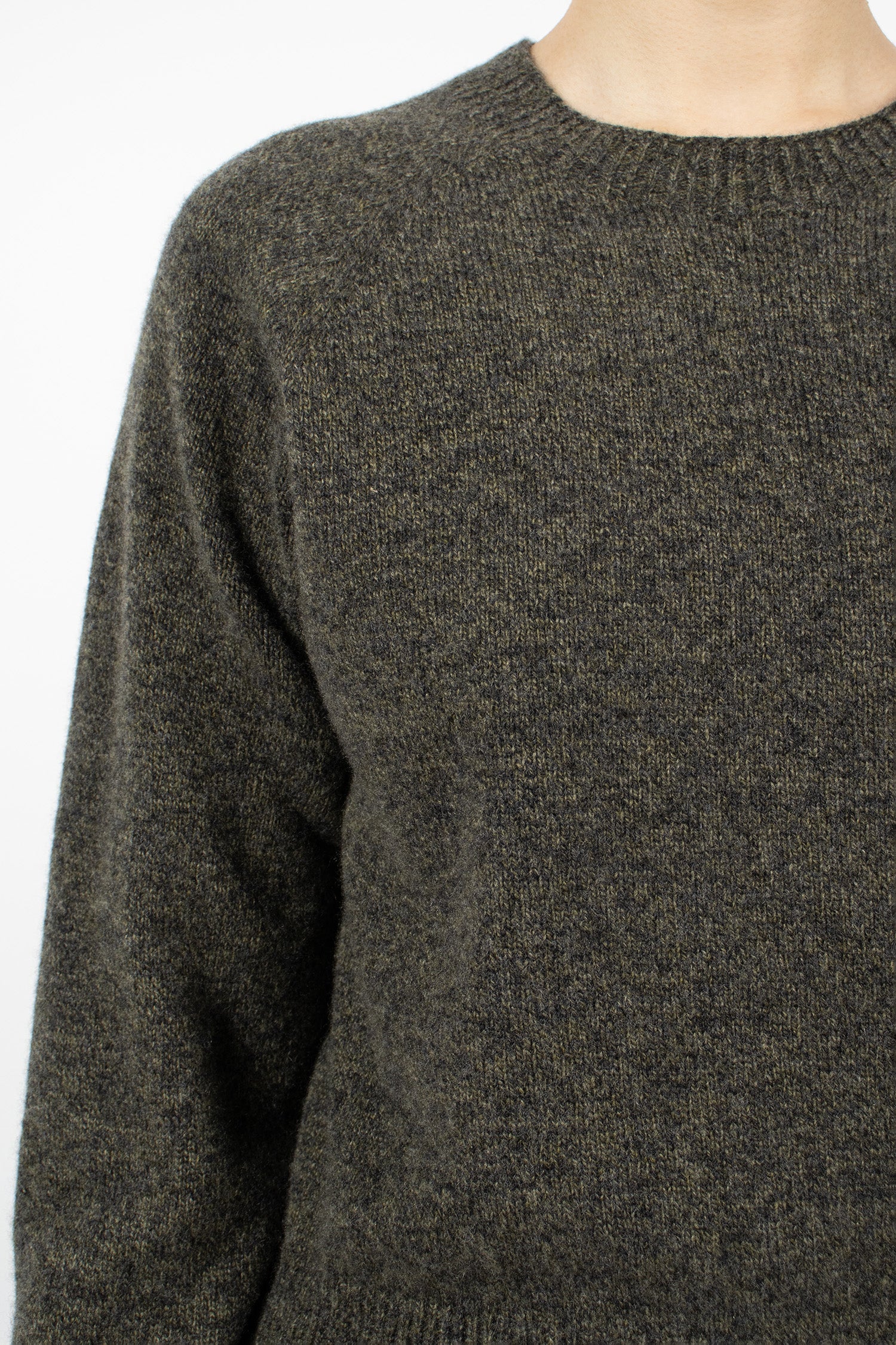 Short Classic Crew Neck Jumper Khaki/Charcoal Twist