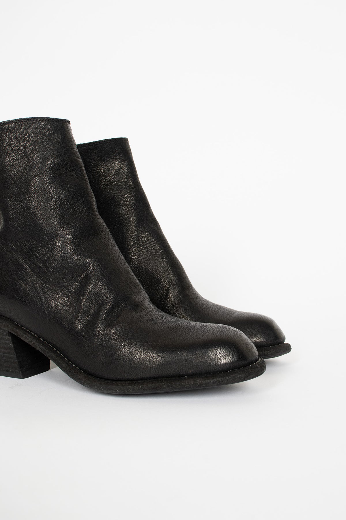 SB06D Full Grain Cuban Heel Back Zip Boot BLKT