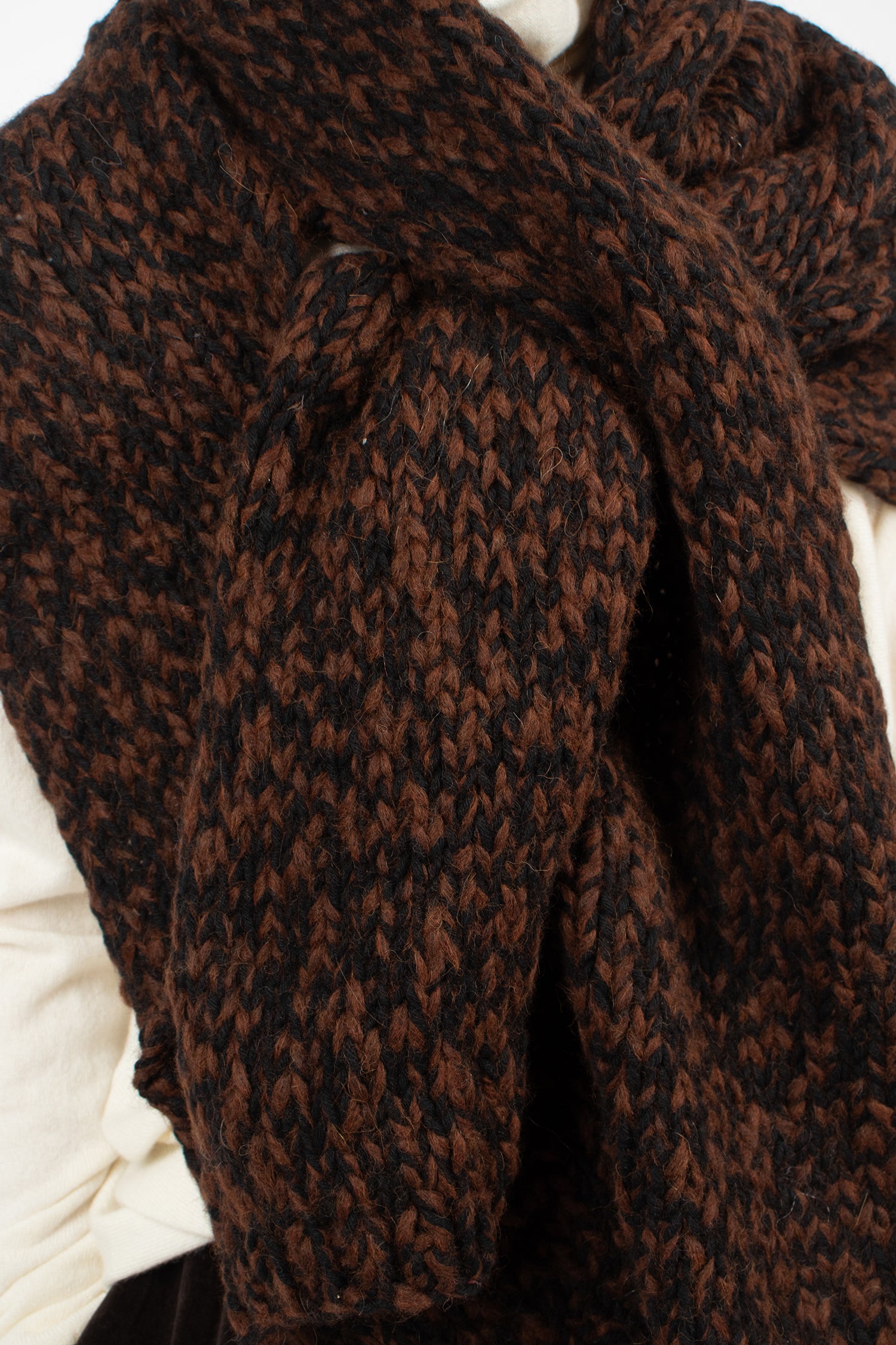 Camille Scarf Black/Brown