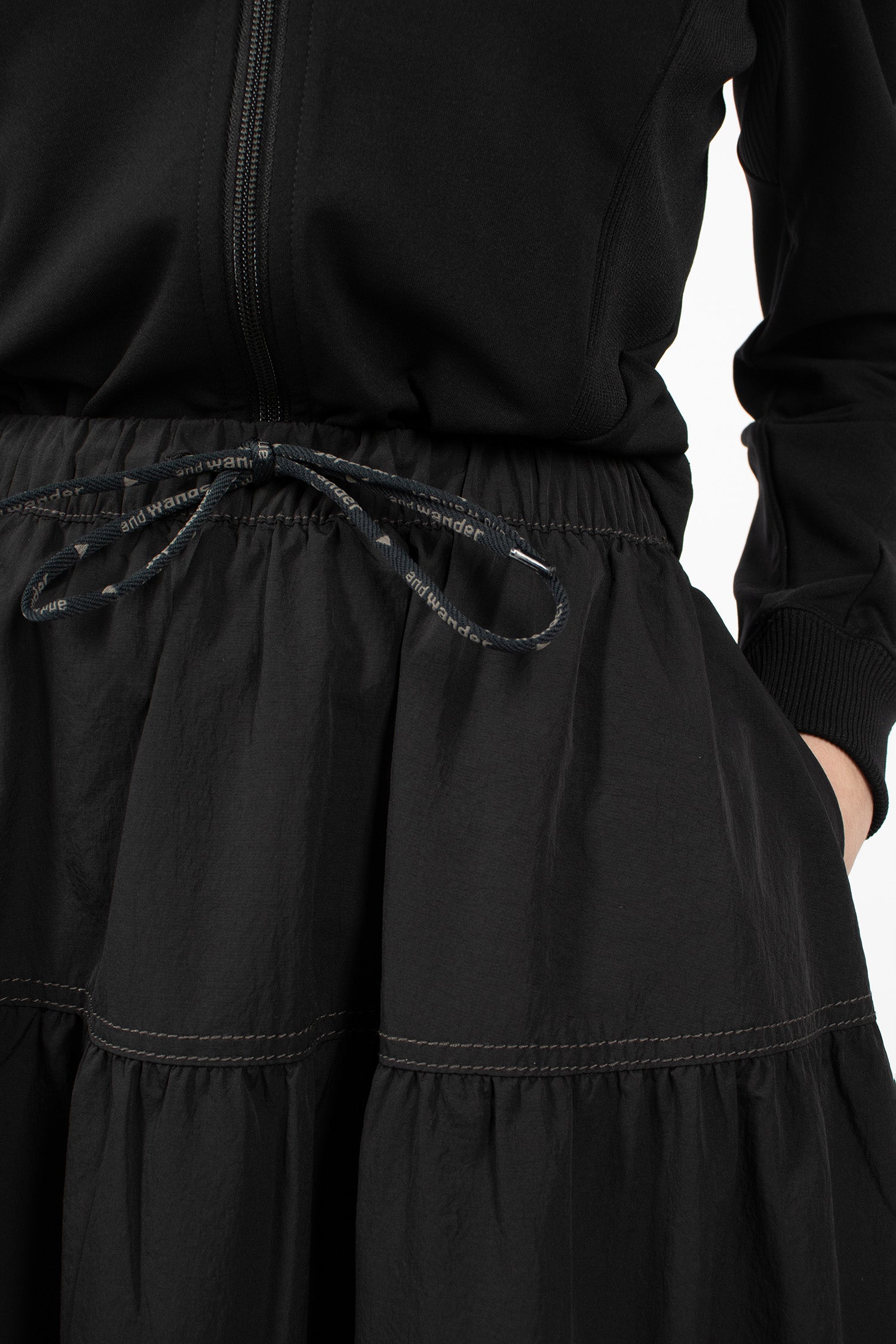 Crinkled Nylon Skirt Black
