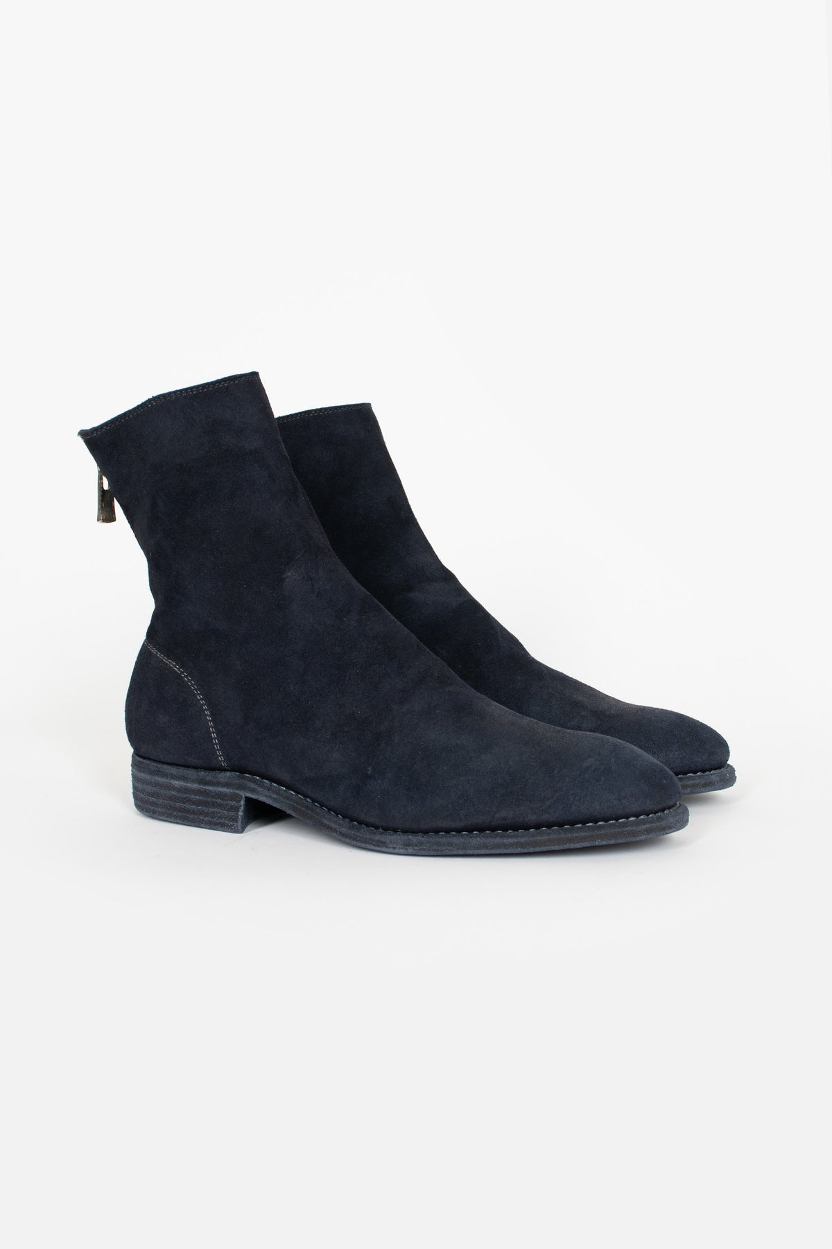 596GY Reverse Back Zip Ankle Boots CV185T
